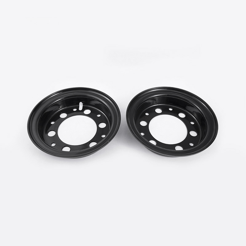 KOMATSU Gaffeltruck 4.5T split stålfælg 700-12